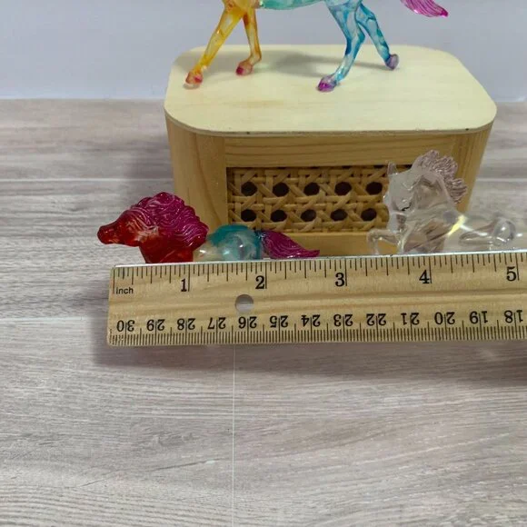 Breyer Horses Suncatchers Used Dyed Horses Lot Of 3 - Picture 11 of 12